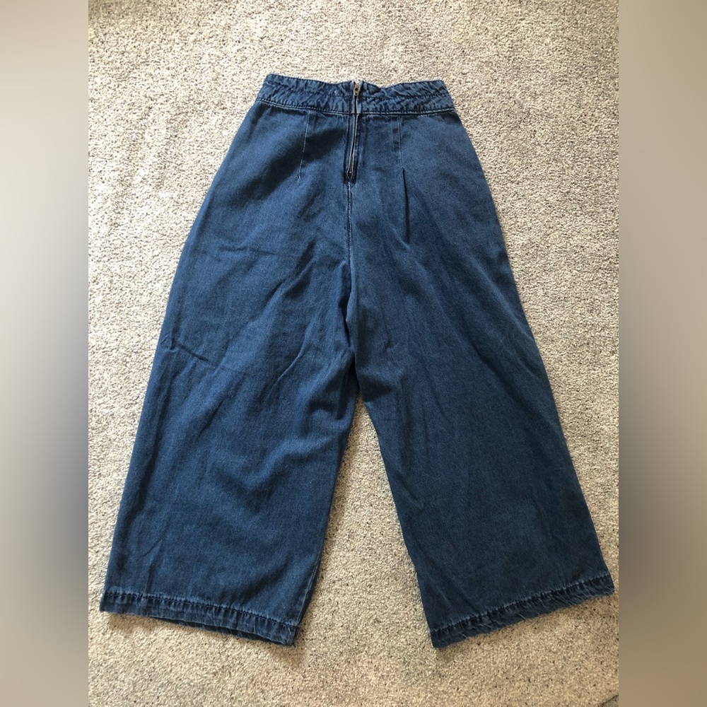 Target/Universal Thread Mid-Rise Culottes - Picture 2 of 4